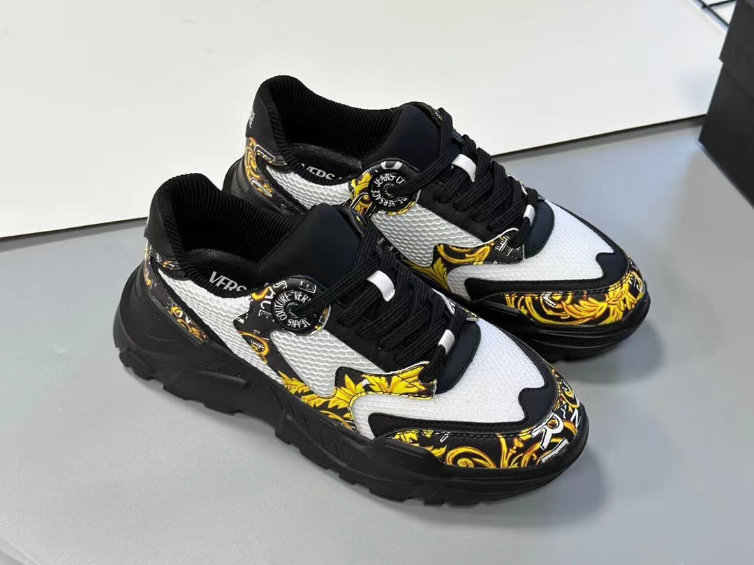 Versace deals baroque shoes
