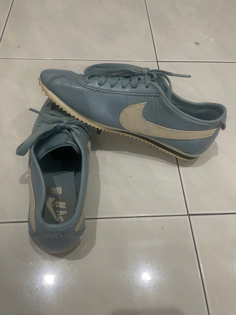 mens vintage nike shoes