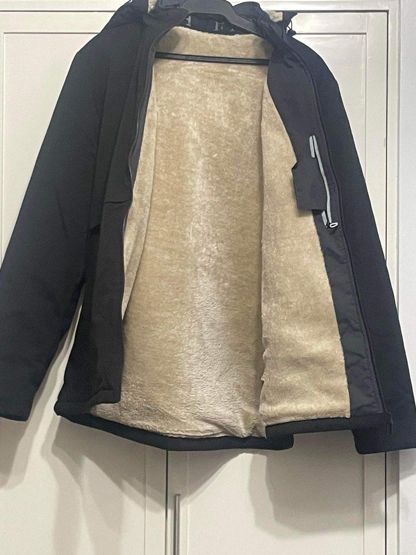 Winter Jacket Coat (Category: Coats, Jackets and Outerwear) located in Pasig City. Submitted by summerda (Listing ID 1278453620, Image 3). Description: Very warm and light compared to other winter jacket. Used 3x in our recent trip to Harbin, China where weather is ranging from -20 to -30 degrees. Only used 1 ultra warm heat tech and 1 turtle neck inside to keep me warm, that’s how effective the jacket is. Waterproof! Already dry cleaned RFS: Not