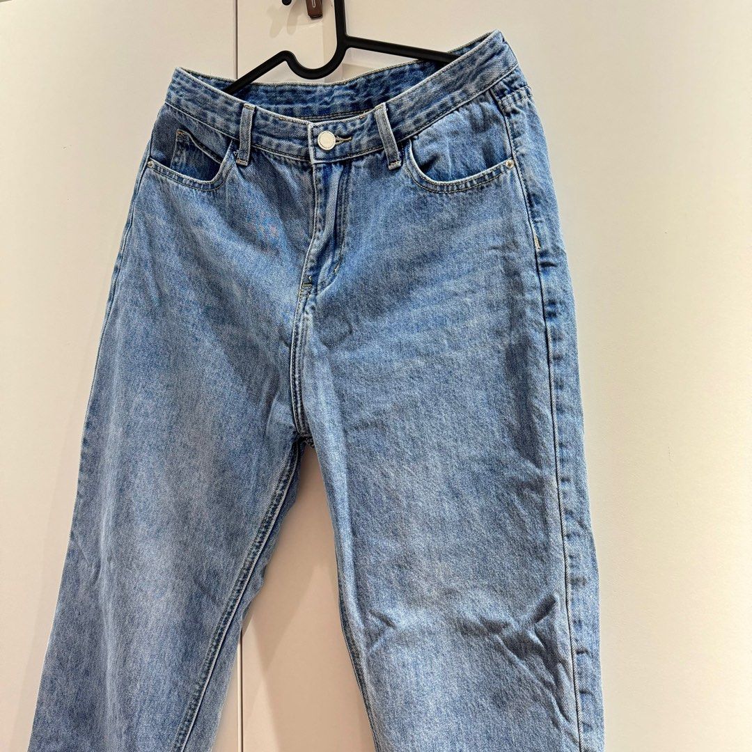 Levi's High Waisted Taper Mom Jeans, Women's Fashion, Bottoms, Jeans on  Carousell