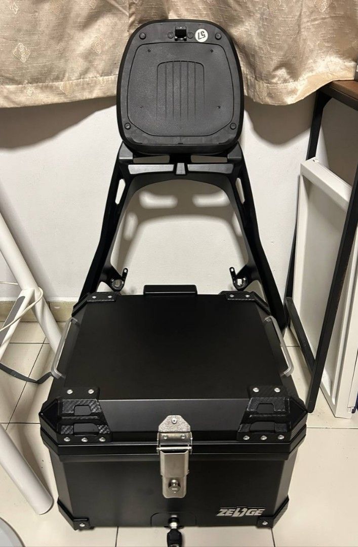 XMAX V2 Rack + Zedge Box, Motorcycles, Motorcycle Accessories on Carousell