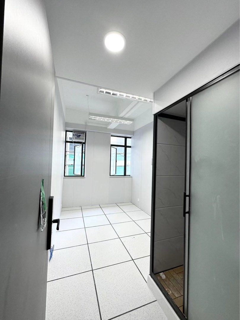 荃灣日式冷熱內廁工作室63437964186497112