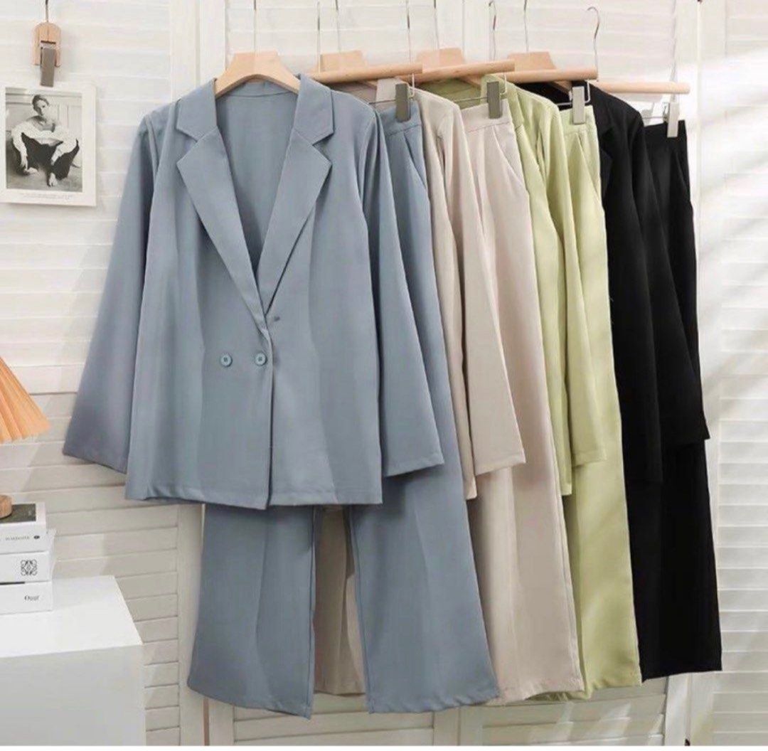 Matching blazer and pants outlet set