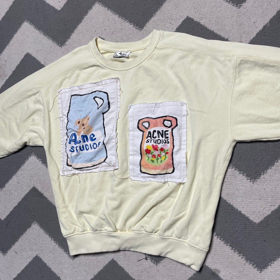 Acne studios bear hotsell sweatshirt