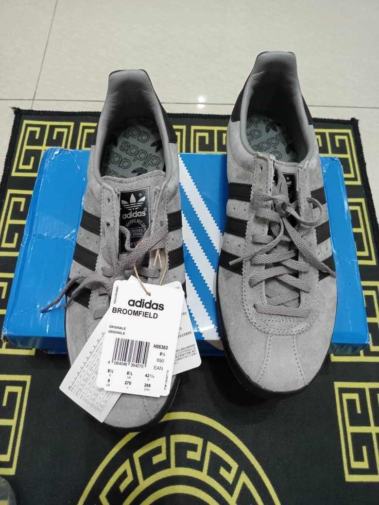Adidas Broomfield size UK8.5