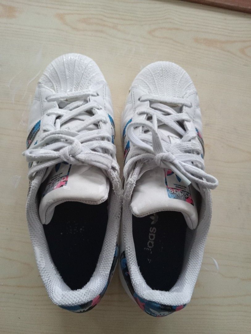 Used womens adidas superstar outlet