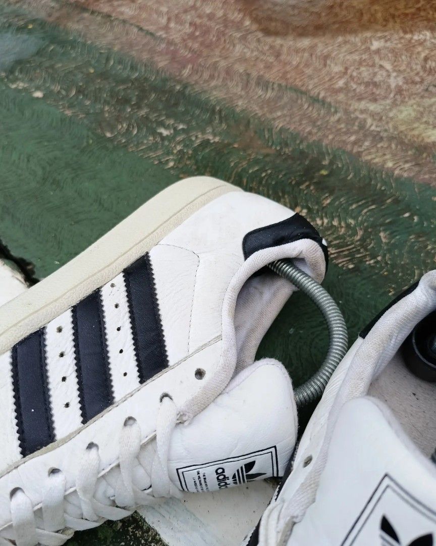 Adidas superstar black
