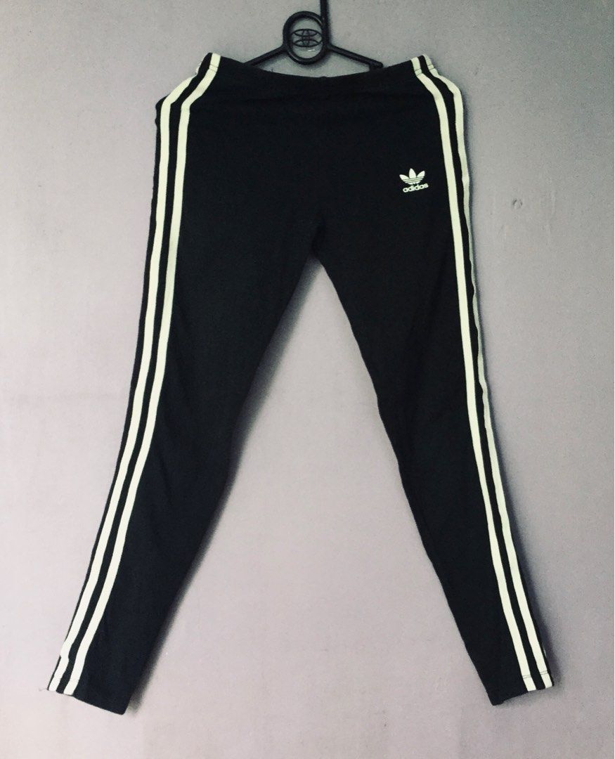 ADIDAS TREFOIL LEGGINGS #2024declutter (Category: Activewear) located in Batangas. Submitted by helpme_declutter (Listing ID 1278749958, Image 3). Description: Waistline 29cm Full length 78cm Fits to XS adults No flaws .