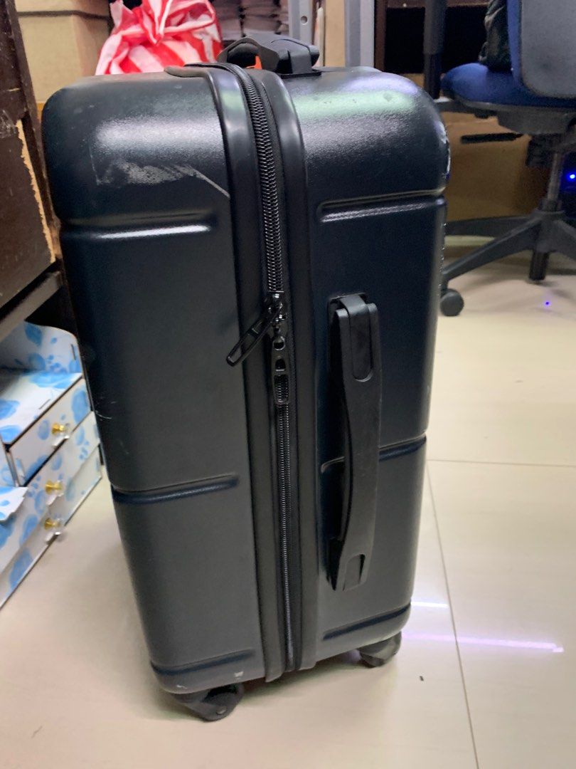 Anko Cabin Size Navy Blue Hardcase 20 inches (Category: Luggage) located in Pasay City. Submitted by ayinong168 (Listing ID 1278732348, Image 3). Description: Item is in excellent condition working wheels, zipper ideal for cabin size hand carry, with manageable markings on the surface however the inside is mint, pm for order.