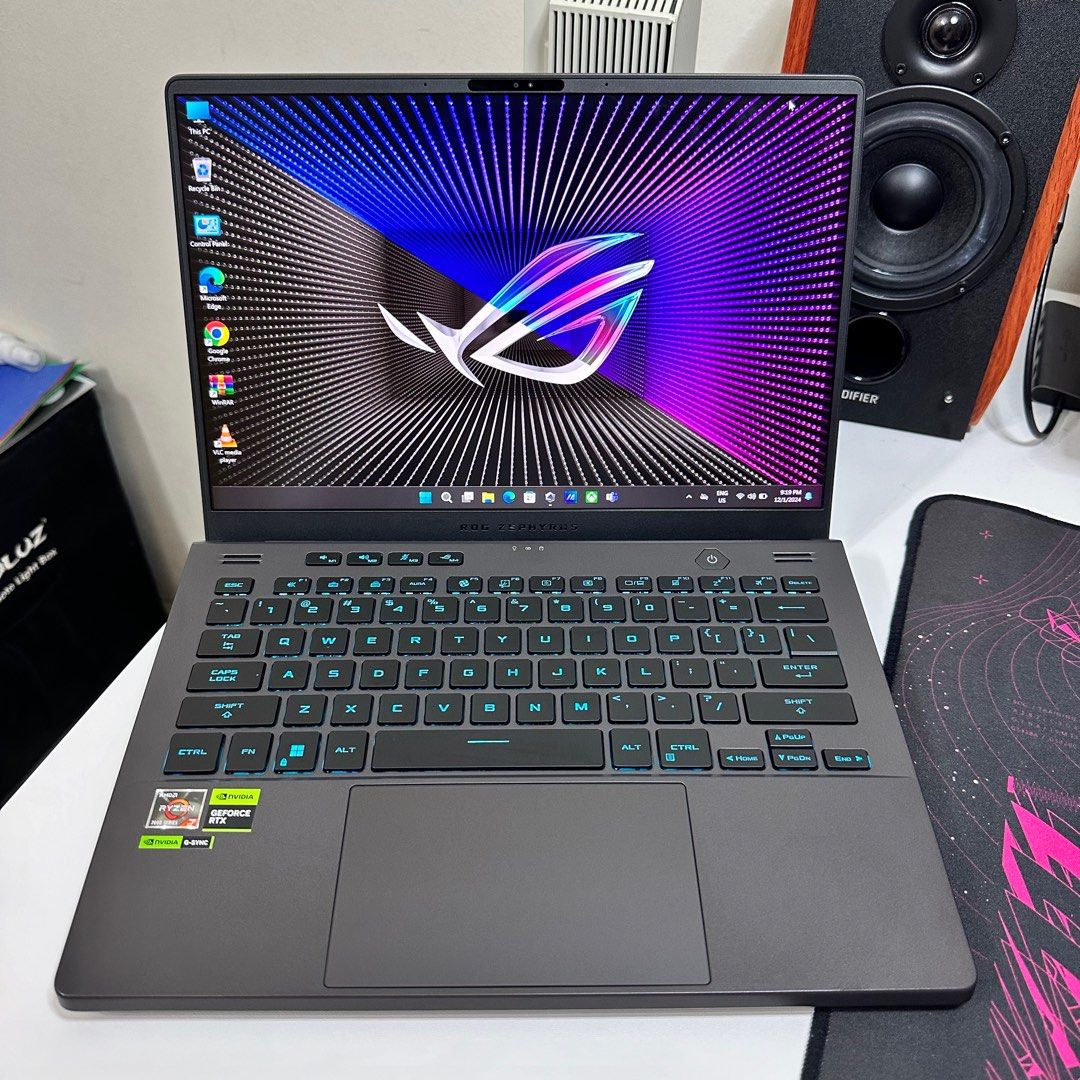 ASUS Zephyrus G14 (2023) RTX 4050, Ryzen 7 7735HS, 16GB RAM 512GB SSD