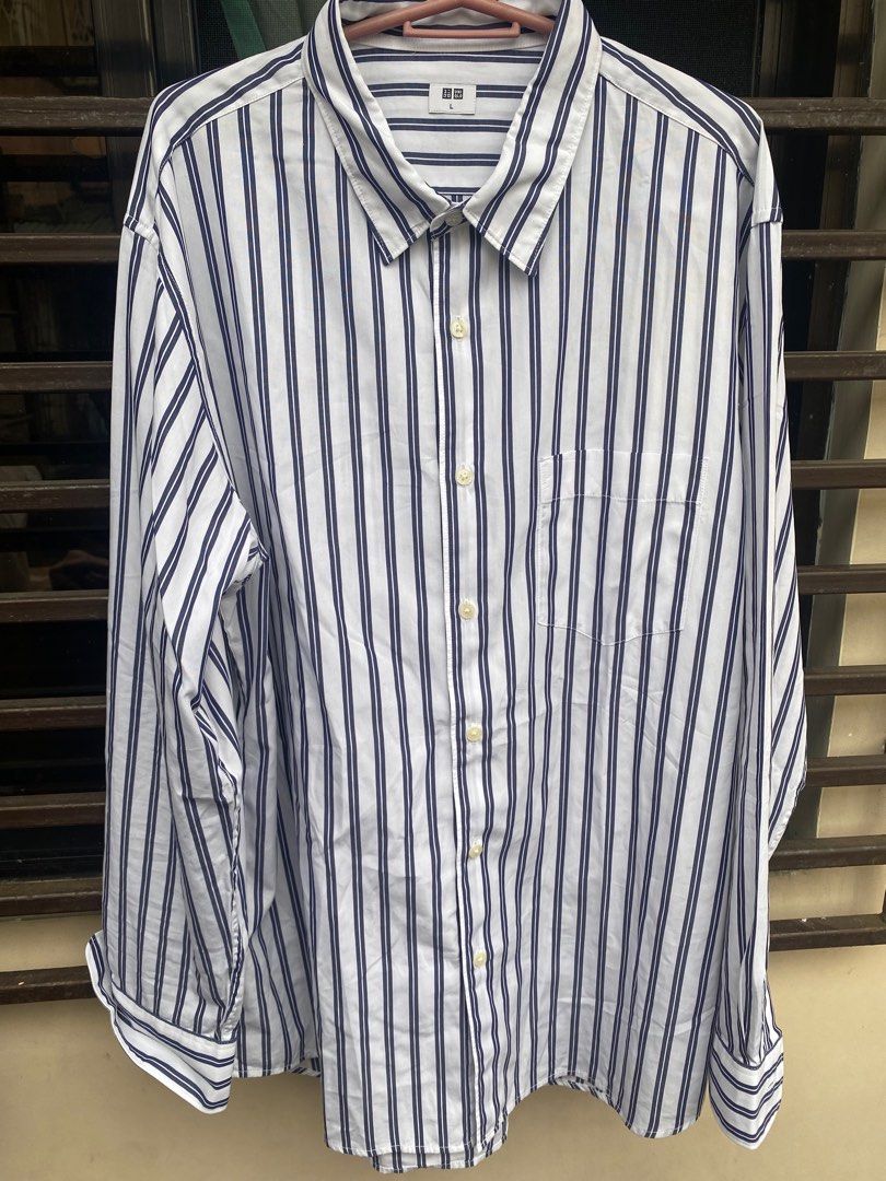 Authentic Uniqlo polo L Large (Category: Tshirts & Polo Shirts ) located in Pasig City. Submitted by rmark (Listing ID 1278823788, Image 1). Description: Nakatambak n lng.