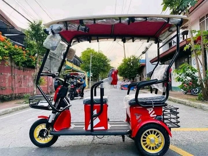 Avia 3 wheels (Category: Bicycles) located in Manila. Submitted by saguittarian06 (Listing ID 1278742750, Image 2). Description: AVIA CRUISE 3WHEELS ELECTRICTRIKE TIRES 10” 1000 WATTS WITH TRAPAL FREE DEMO & ASSEMBLE FREE SIDE MIRROR FREE AUTOMATIC WIPER WITH CERTIFICATE OF OWNERSHIP Available Color Specs : Digital gauge w/ speedometer Removable battery With Anti theft system WITH BASKET FRONT & BACK WITH BIG SEAT CONVERTIBLE TO CARGO With alarm 
