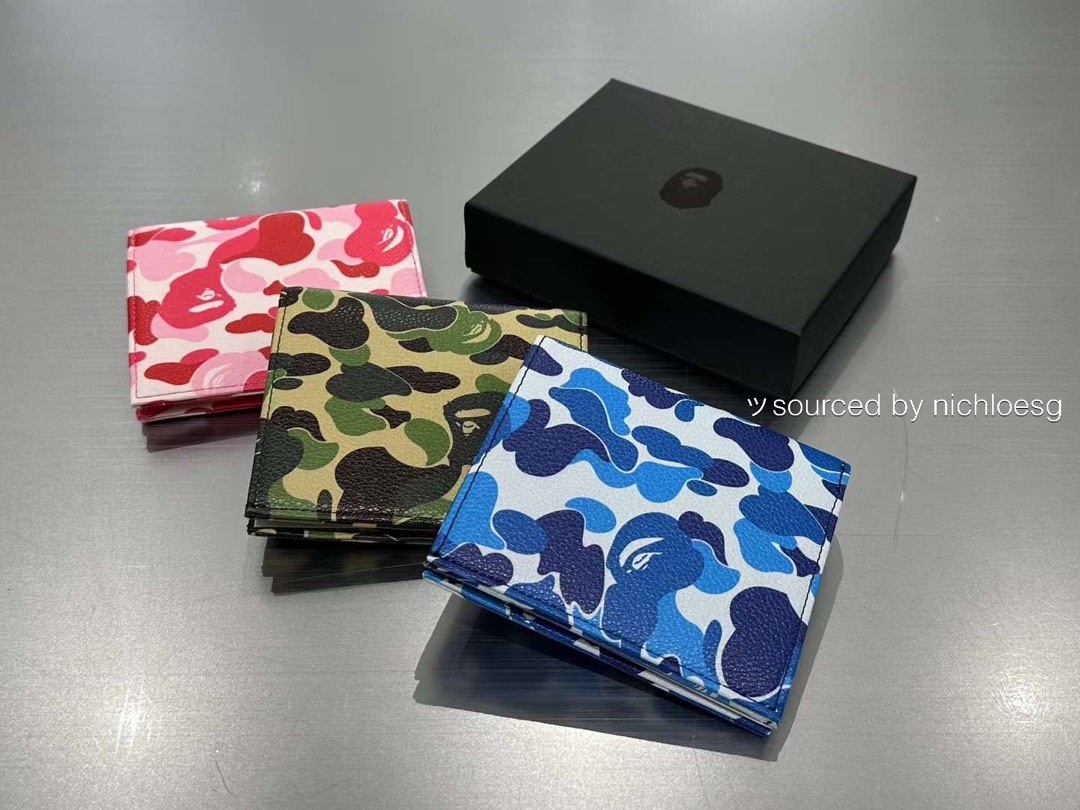 BAPE ABC CAMO MINI WALLET, Men's Fashion, Watches & Accessories