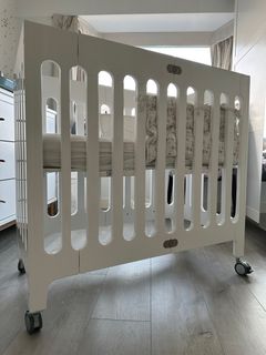 （分類：）位於 。 由 o.w.l 提交（商品編號 1278780173，圖片 1）。簡介： 。
