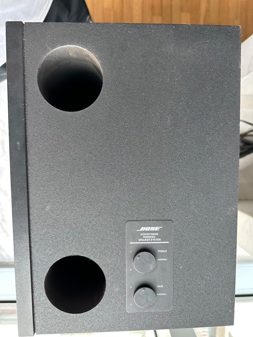 Bose subwoofer Acoustimass, Hobbies & Toys, Music & Media, Music