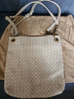 （分類：）位於 。 由 aaaa.y 提交（商品編號 1278782386，圖片 1）。簡介： 。
