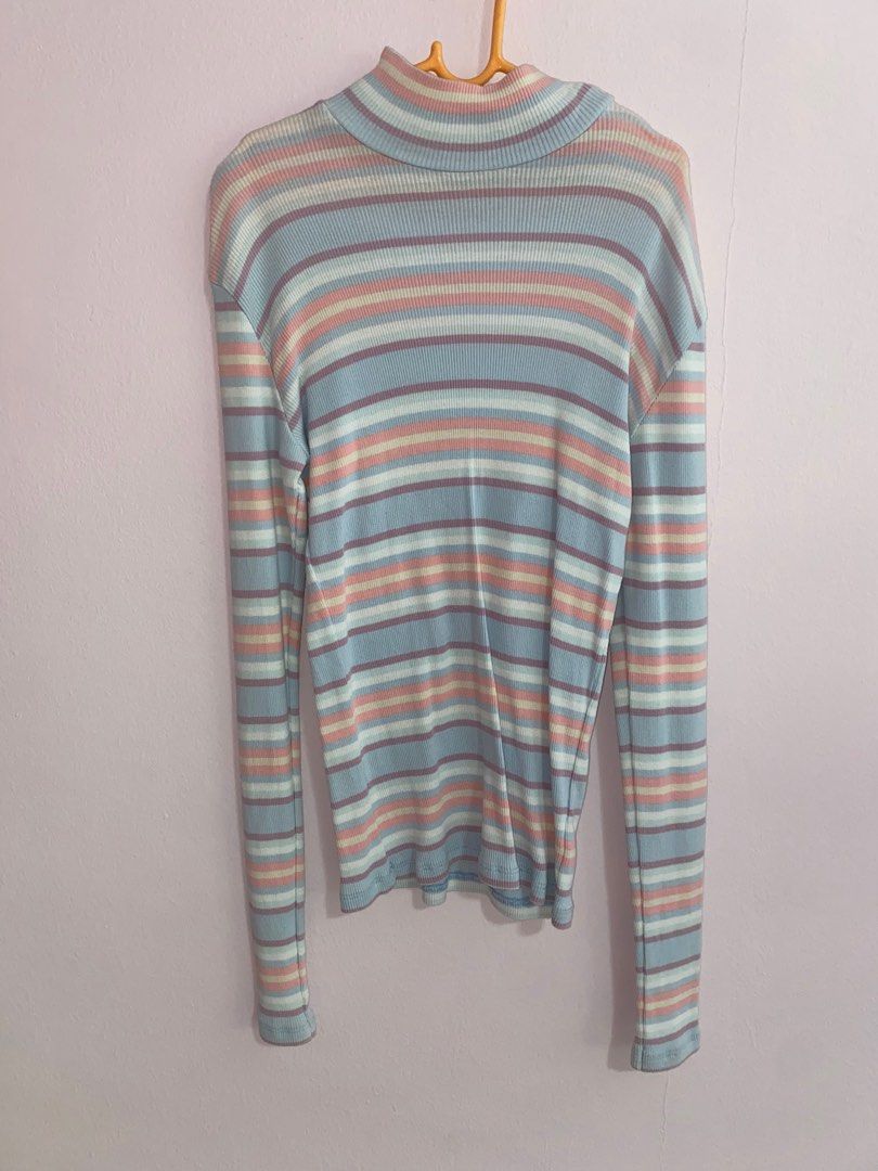 brandy melville turtleneck santana