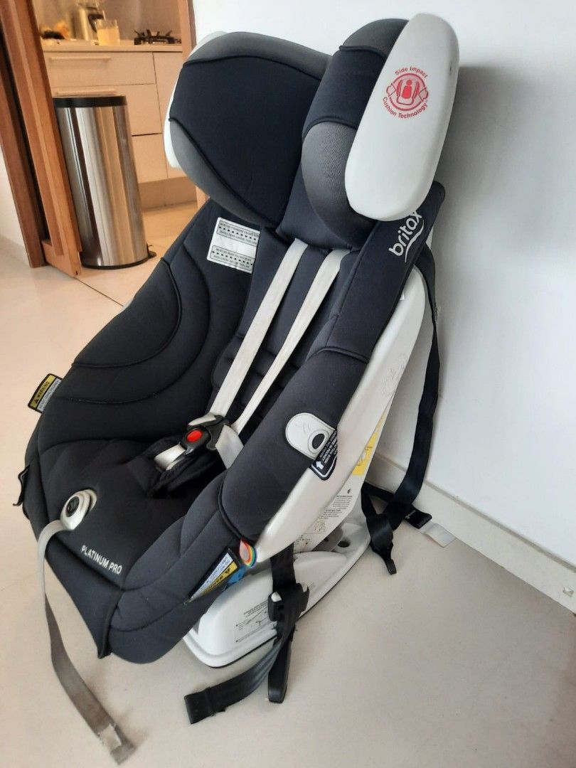 Britax Safe n Sound Platinum PRO Babies Kids Going Out Car