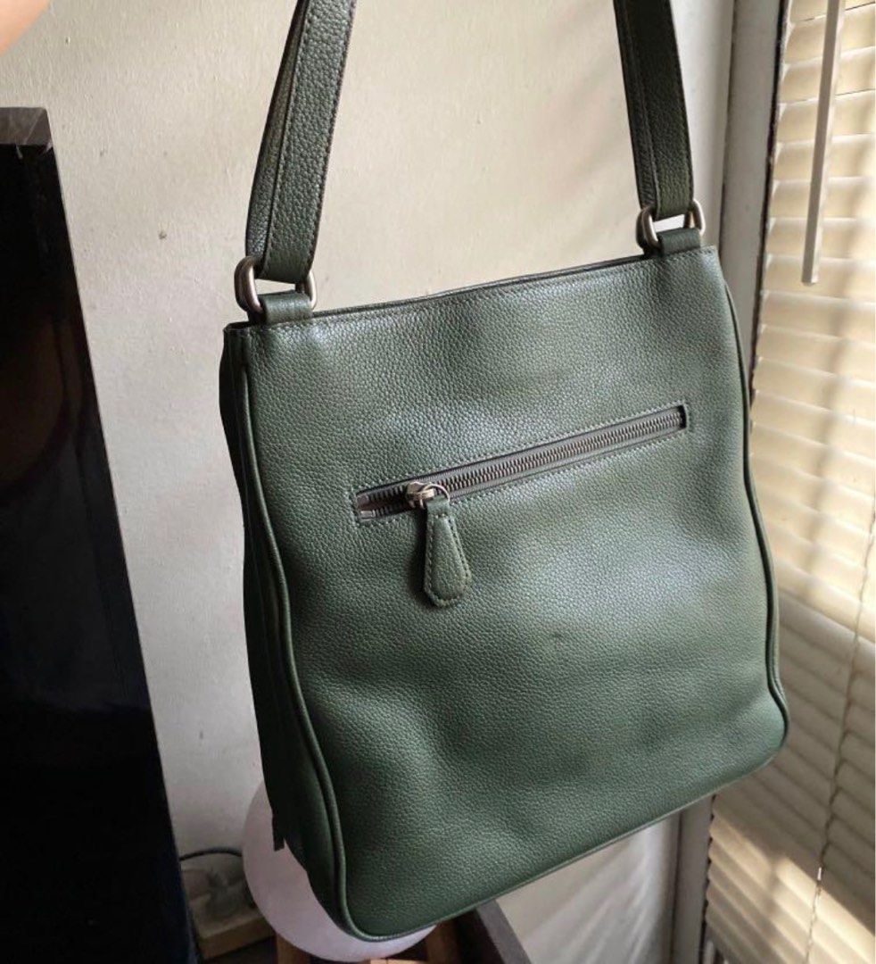 Bruno Magli fringe bag (Category: Cross-body Bags) located in Manila. Submitted by mawscloset (Listing ID 1278825449, Image 2). Description: Authentic leather .