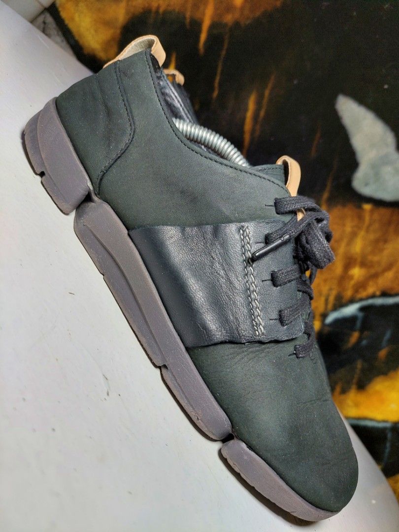 CLARKS TRIGENIC WOMEN SIZE 7 WOMEN