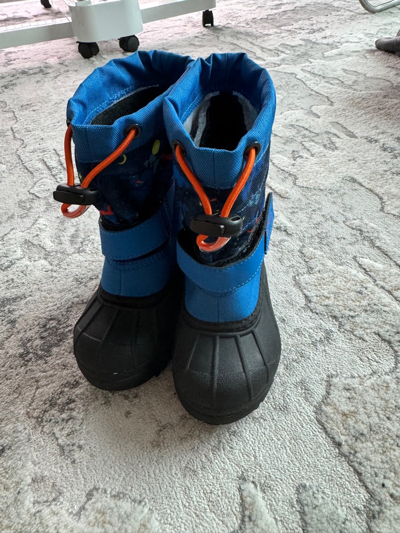 Columbia boots store for boys