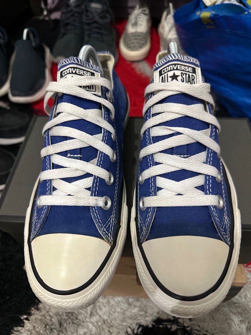 Converse low tops outlet uk
