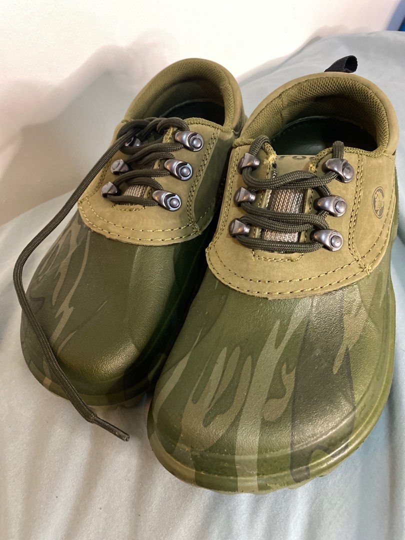 Crocs Axle All Terrain Camo Mens 6 Women 8 Tan Leather Lace Up Duck Boat Clog Men s Fashion Footwear Casual Shoes on Carousell