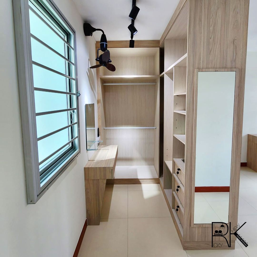 来自承包商的直接价格，用于房屋翻新和室内设计 - 组屋BTO、转售组屋、公寓、执行共管公寓、独立式住宅 - 厨房橱柜、电视柜、特色墙、衣柜、床架、木工工程62863092739201112
