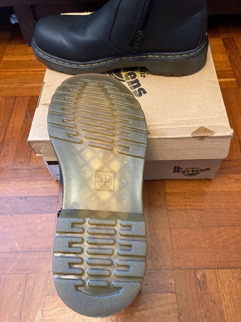 Dr martens banzai black sales