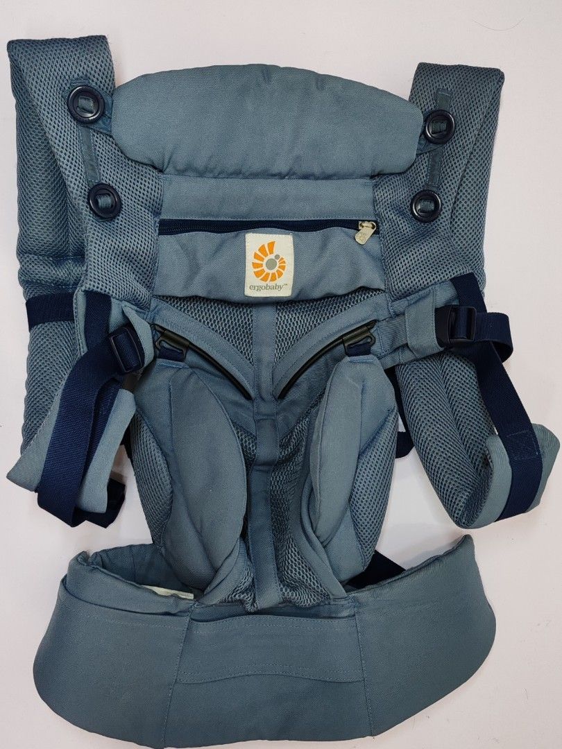 Ergobaby omni 360 cool air mesh baby discount carrier oxford blue