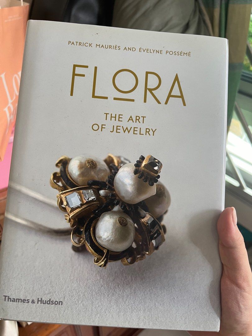 Flora The Art of Jewelry book