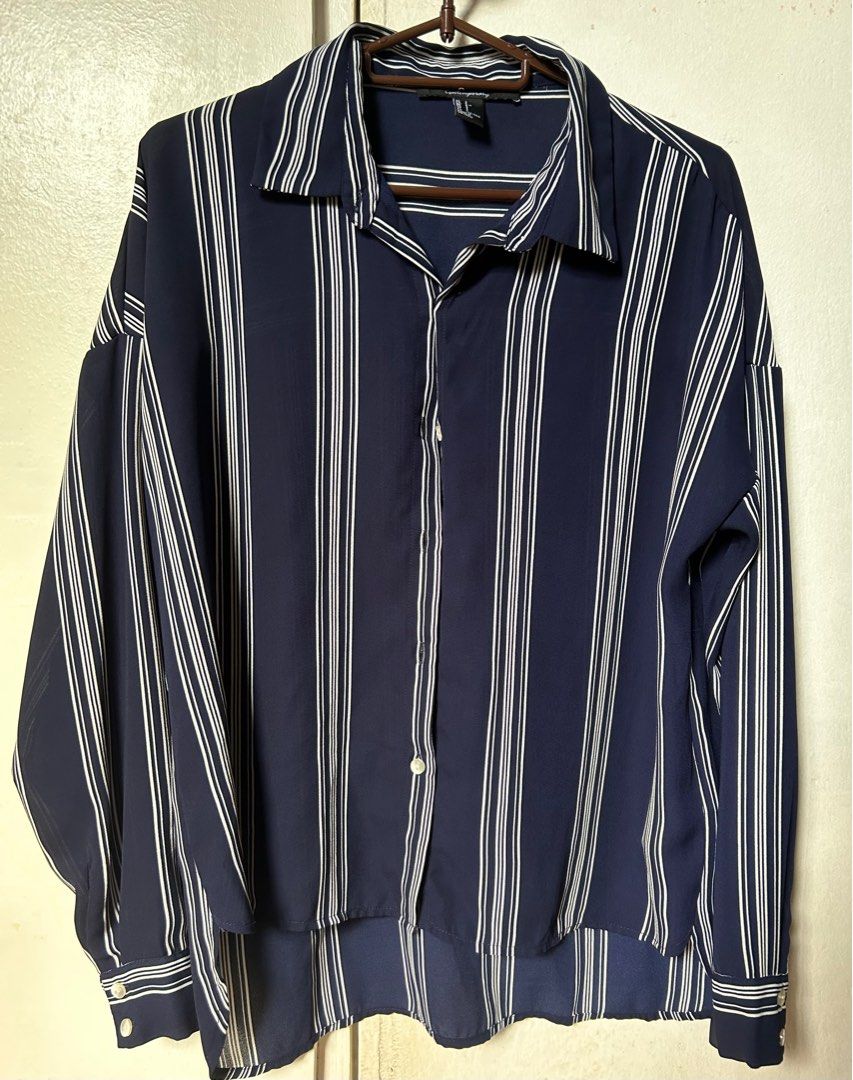 Forever 21 Comtemporary Long Sleeves - Striped Blue Size S (Category: Longsleeves) located in Manila. Submitted by _jdcloset (Listing ID 1278721499, Image 2). Description: 100% polyester 80% See- Thru.