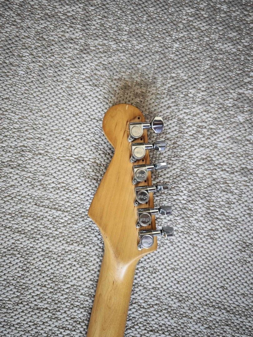 Frisco Custom edition Electric guitar, Hobbies & Toys, Music & Media