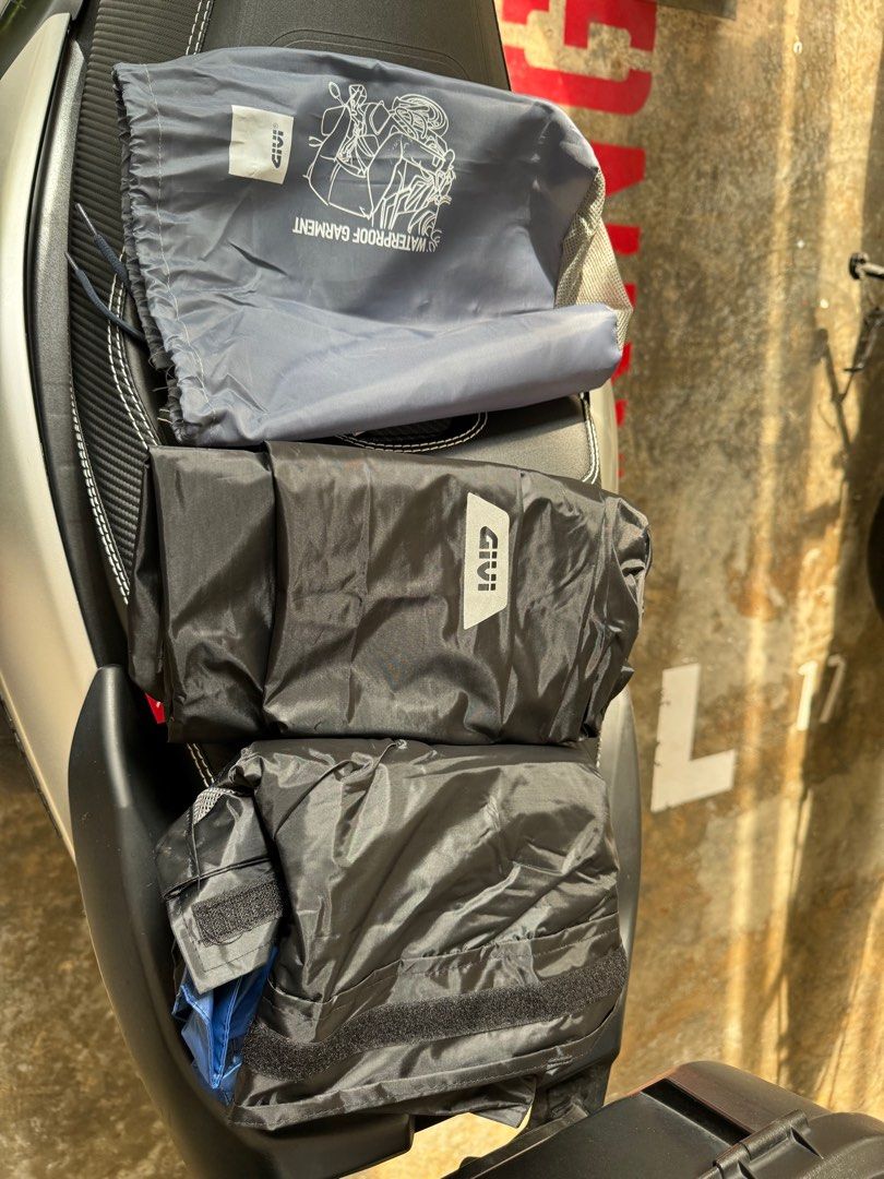 Givi RRS07 rain jacket pants Motorcycles Motorcycle Apparel on