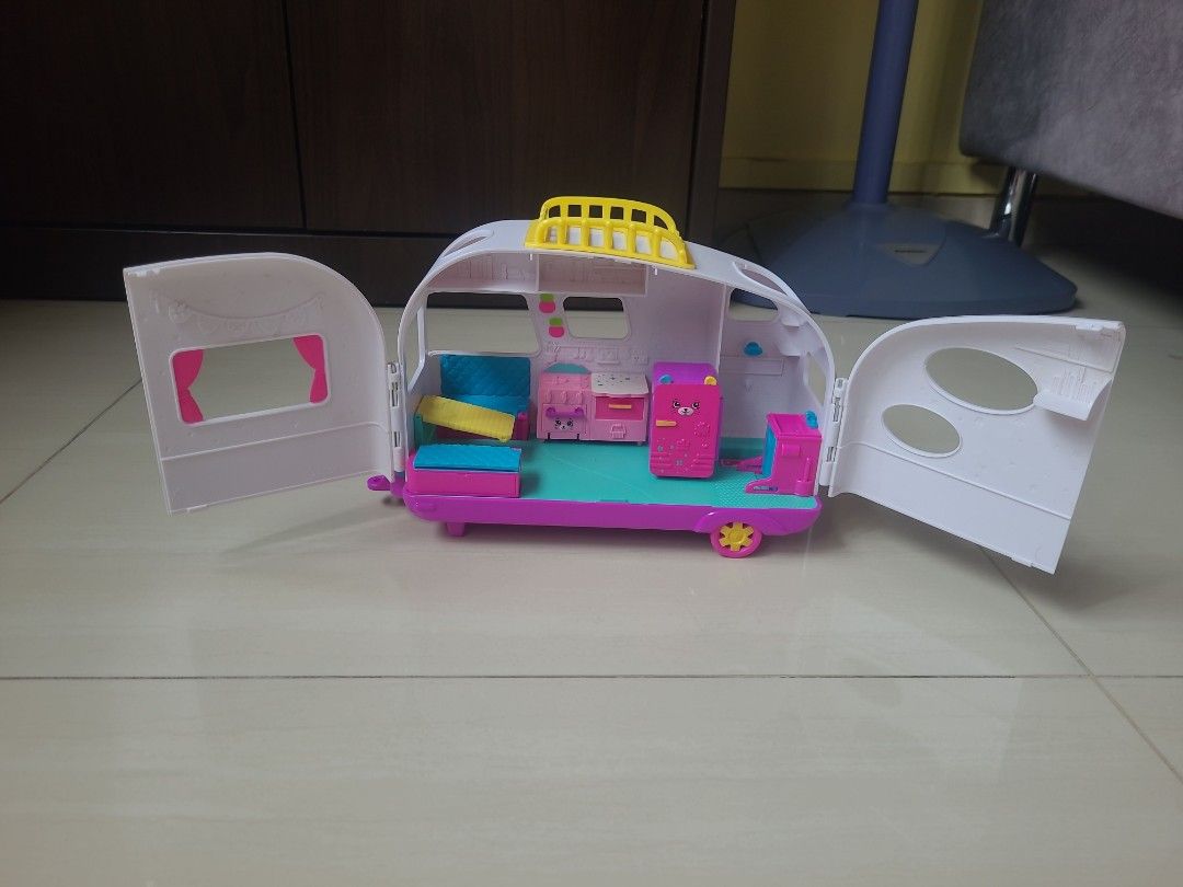 Happy places shopkins campervan playset store