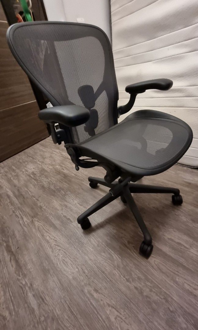Herman miller aeron remastered graphite sales