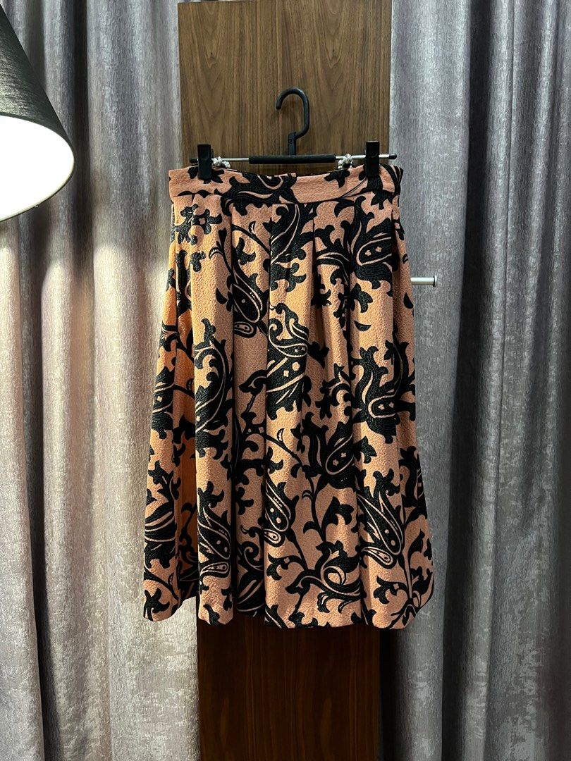 H&m outlet paisley skirt