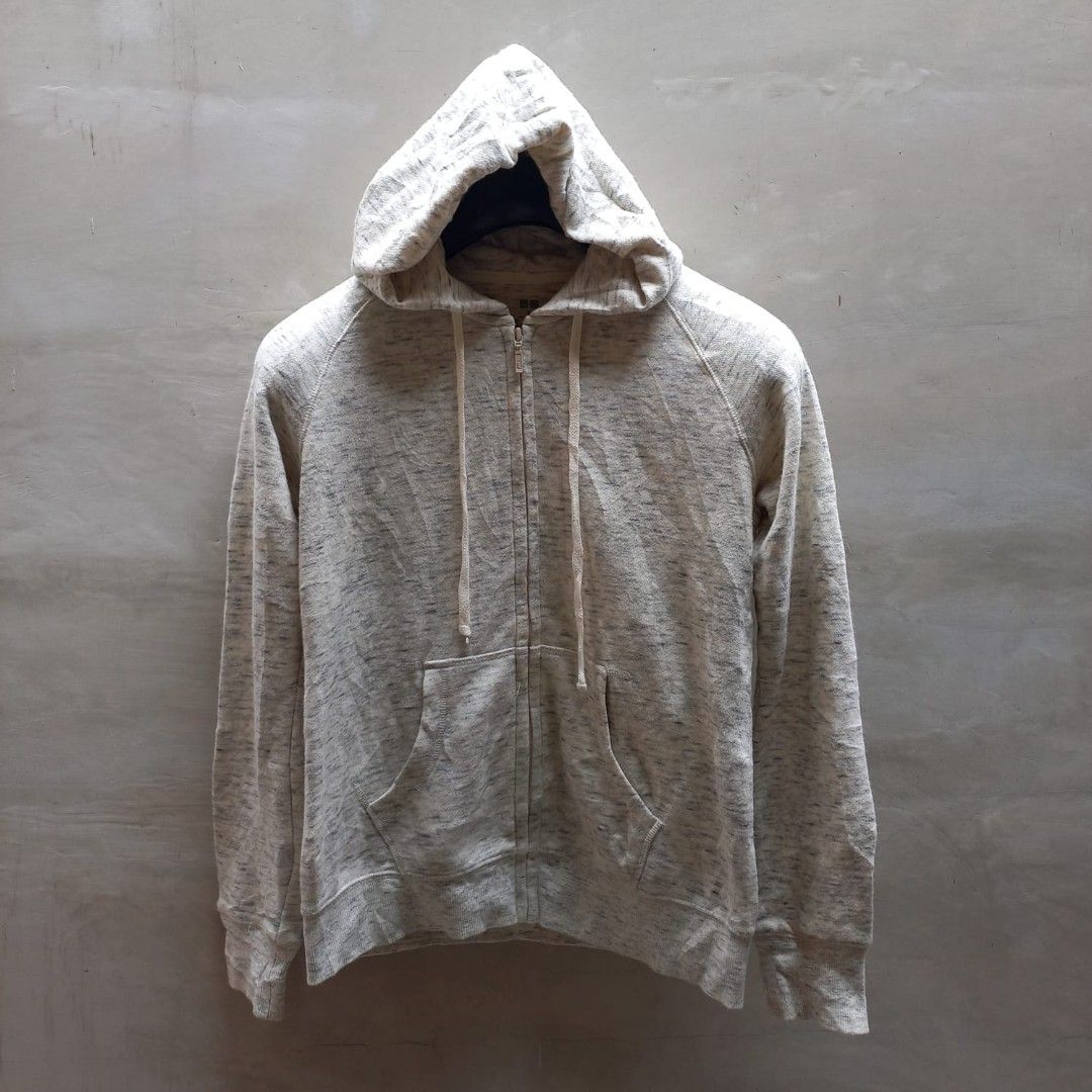 Hoodie Uniqlo unisex bahan katun lembut