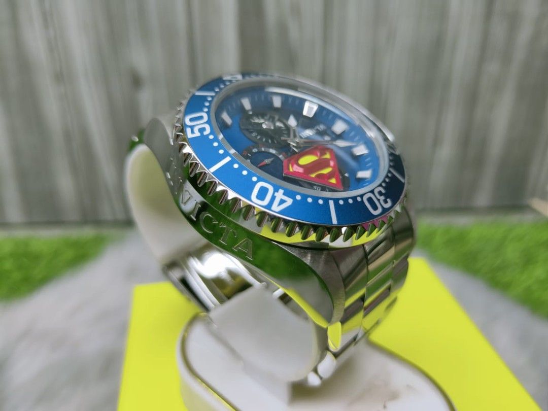 Superman best sale invicta watch