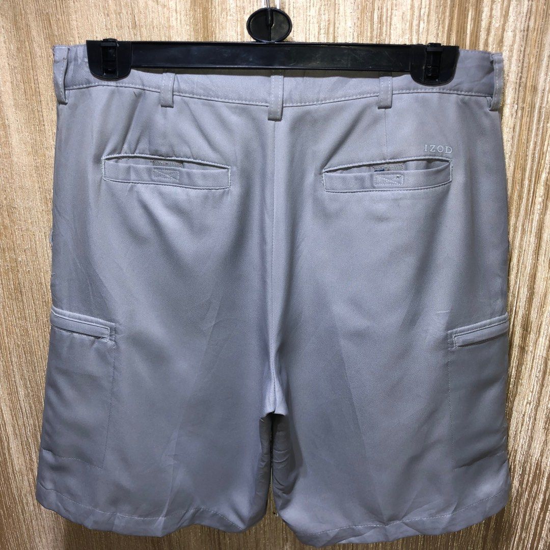 Izod golf shorts sales with zipper pockets