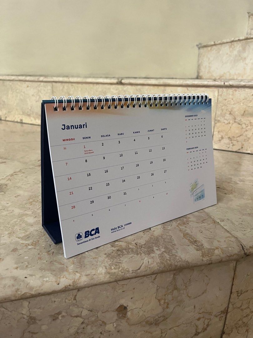 Kalender bca 2025, Buku & Alat Tulis, Majalah & Lainnya di Carousell