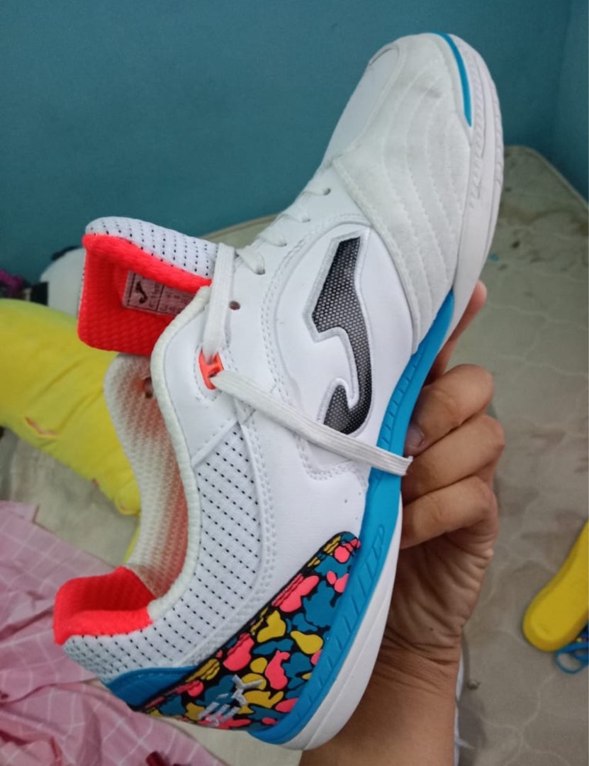 Kasut futsal joma top flex deals