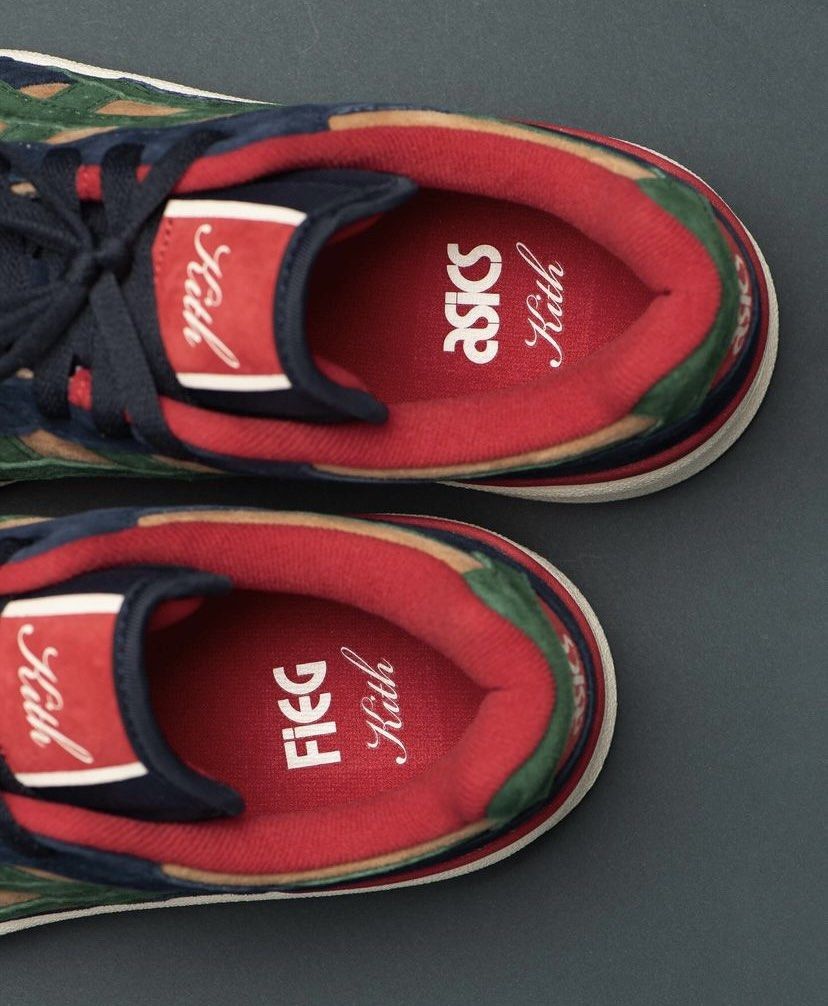 KITH × Asics EX89 (Category: Sneakers) located in Singapore. Submitted by fresh574s (Listing ID 1278710940, Image 2). Description: KITH X ASICS EX89.