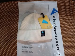 Klattermusen runa beanie 羊毛混紡直條紋保暖帽毛冷帽 (包順豐)64193778788354110
