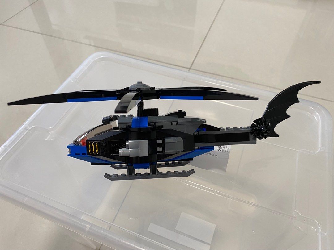 Lego batman police battle helicopter store