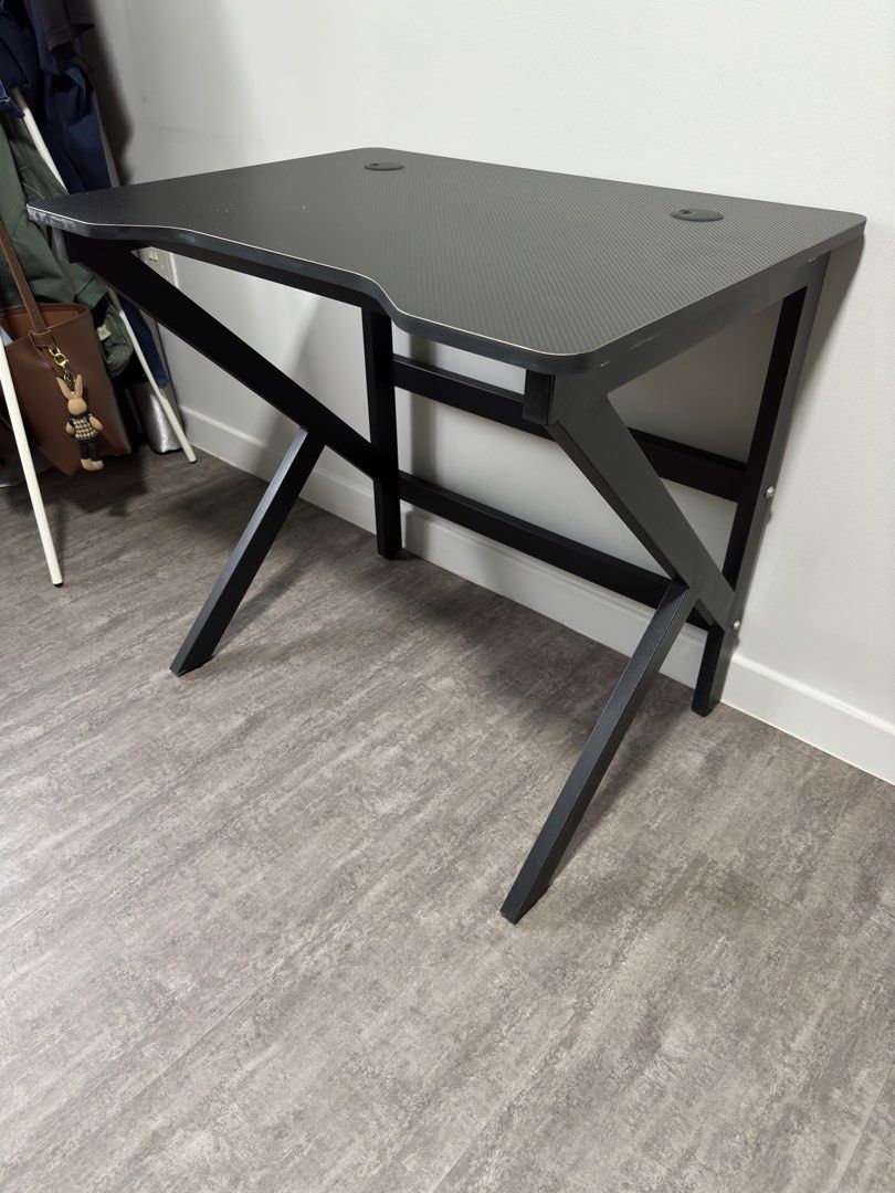 Used study clearance desk