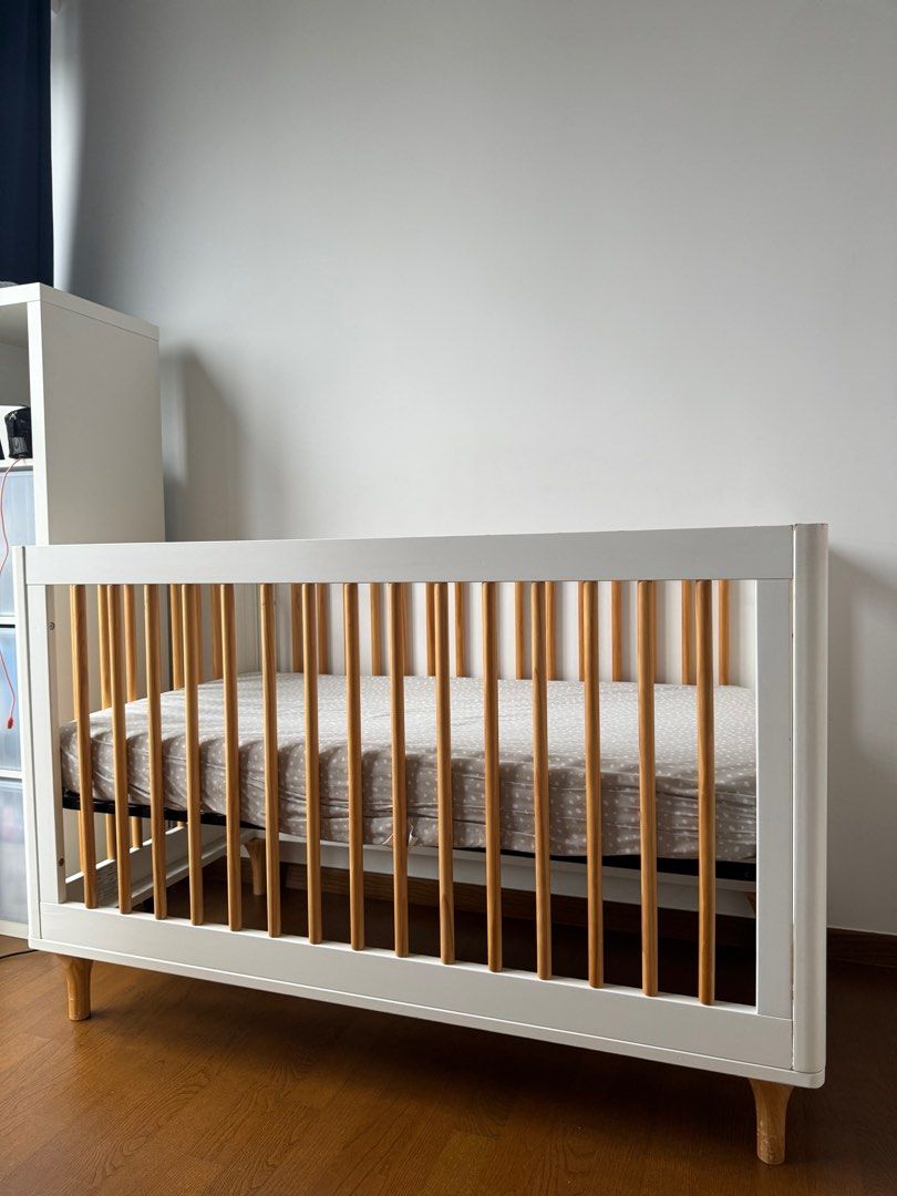 Convertible crib with matching dresser sales