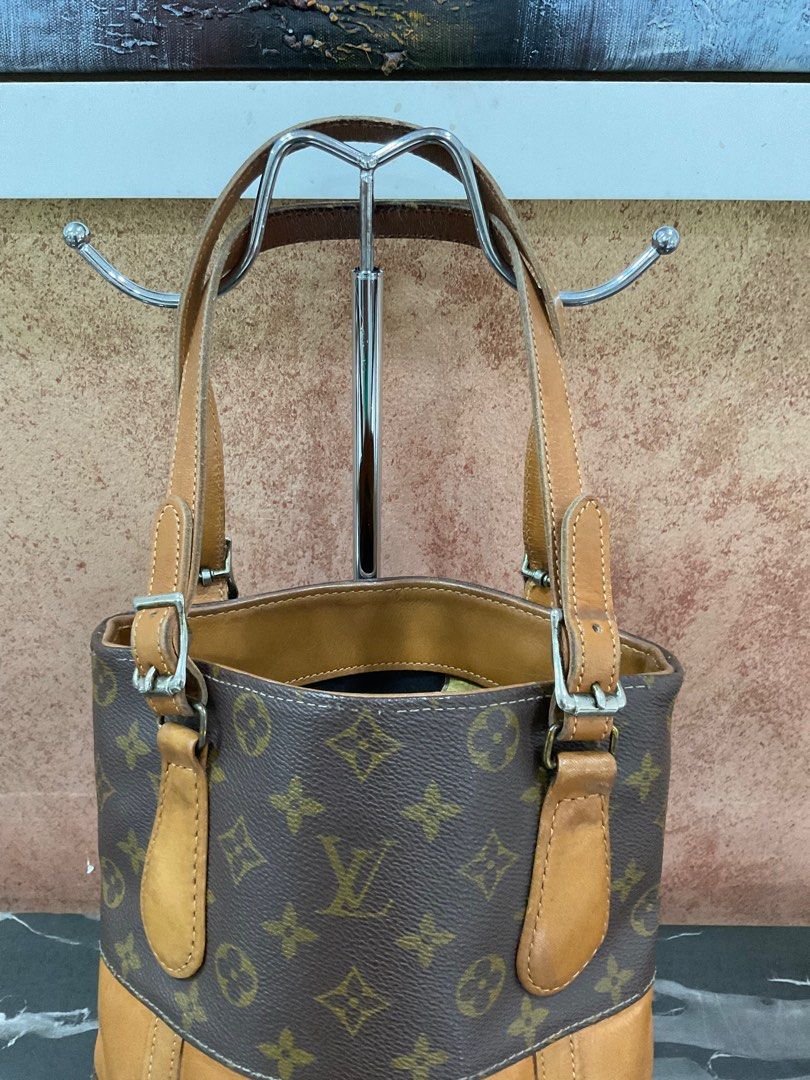 Lv bucket hotsell bag pm