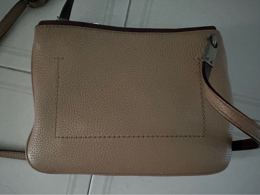 Marc jacobs clearance beige bag