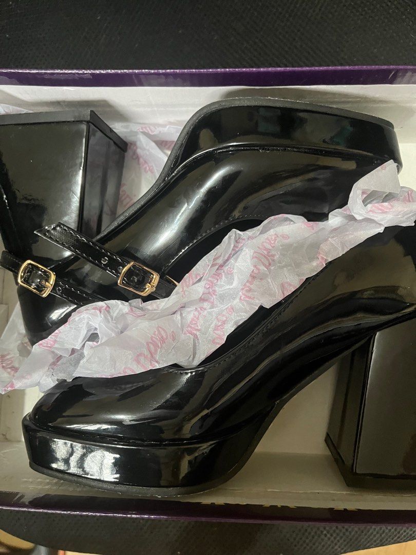 Mary Janes Platform Heels - Mario D' Boro (Category: Heels) located in Manila. Submitted by parkxdobi (Listing ID 1278700328, Image 3). Description: Original Price: 2,200 php Size 35 Used only once RFS: style is not for me MOD: Grab/Lalamove MOP: Gcash/BDO/BPI.